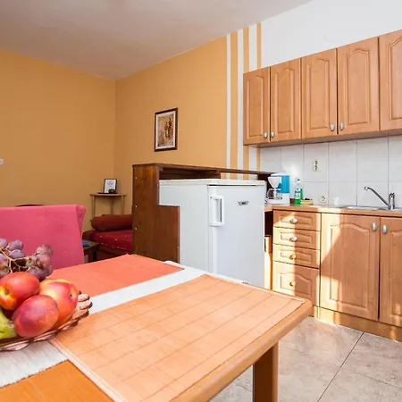 Ruhiges Mit Terrasse In Strandnaehe Apartment